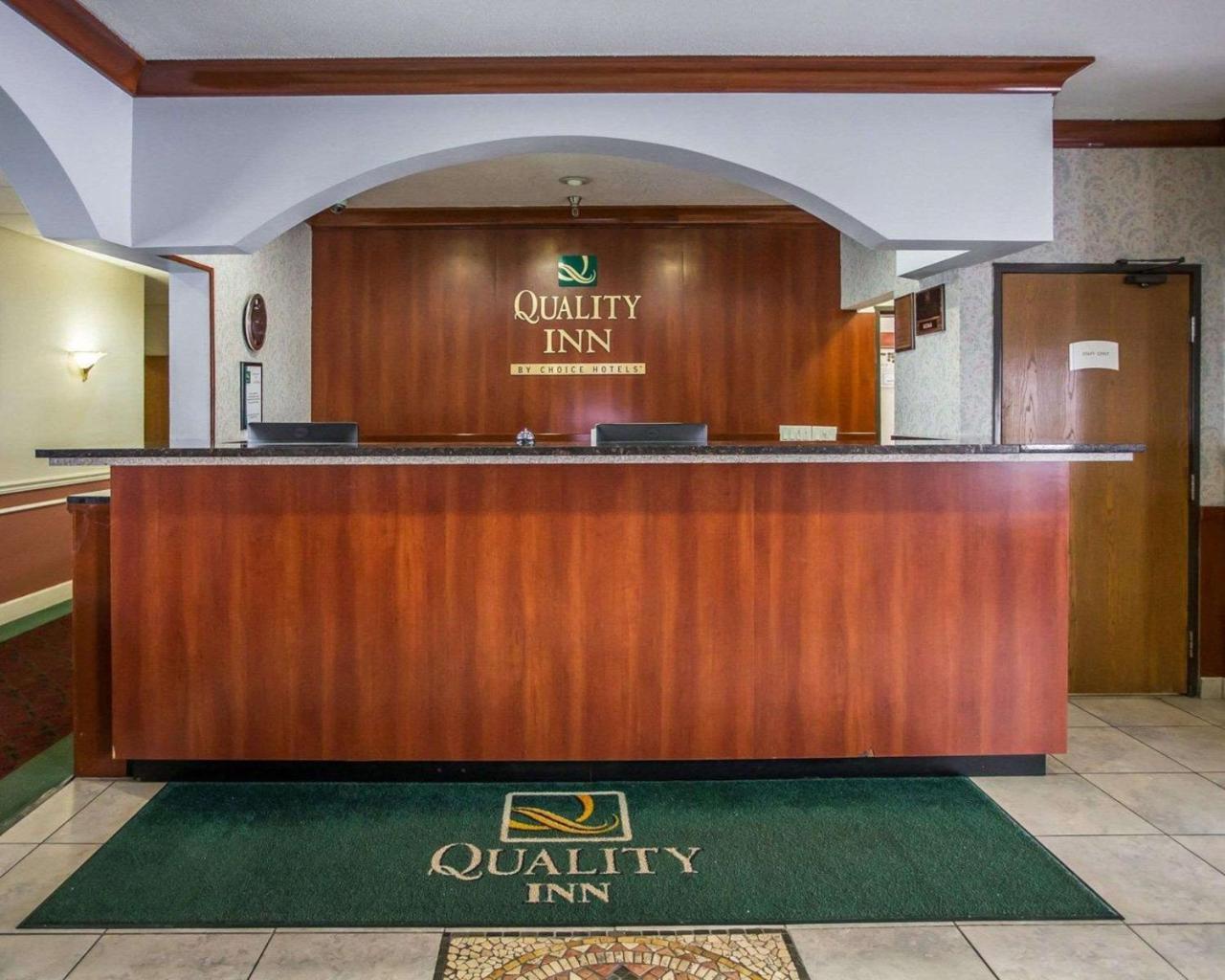 Quality Inn Peru Near Starved Rock State Park Exterior photo